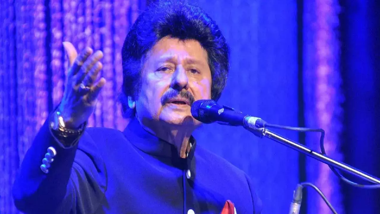 ప్రముఖ గజల్-ప్లేబ్యాక్ సింగర్ కన్నుమూత ప్రముఖ గజల్-ప్లేబ్యాక్ సింగర్ కన్నుమూత