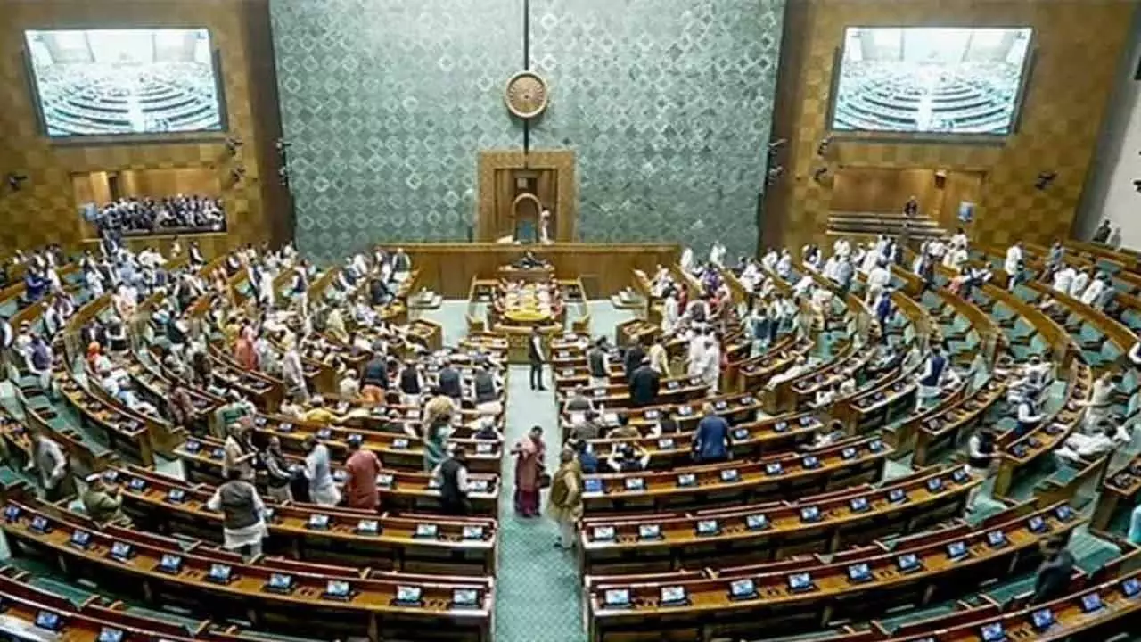 బీఆర్ఎస్ లోక్ సభలో డకౌట్ కానుందా..? బీఆర్ఎస్ లోక్ సభలో డకౌట్ కానుందా..?