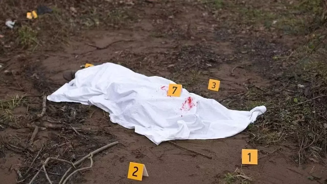 UP : ఎలక్ట్రిక్ కట్టర్‌తో యువతి బాడీ 20 ముక్కలు.. ఇదీ హిస్టరీ