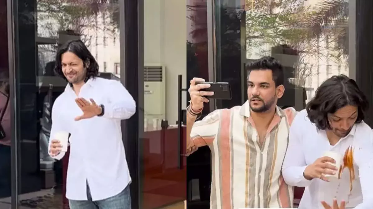 Ali Fazal : సెల్ఫీ కోసం నటుడి చొక్కాపై కాఫీ పోసిన ఫ్యాన్ Ali Fazal : సెల్ఫీ కోసం నటుడి చొక్కాపై కాఫీ పోసిన ఫ్యాన్