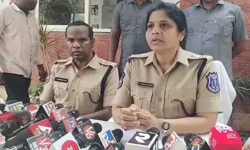 TS : షాకింగ్.. సింపతీ, గుర్తింపు కోసం ఓ నేత ఏం చేశారంటే..? TS : షాకింగ్.. సింపతీ, గుర్తింపు కోసం ఓ నేత ఏం చేశారంటే..?