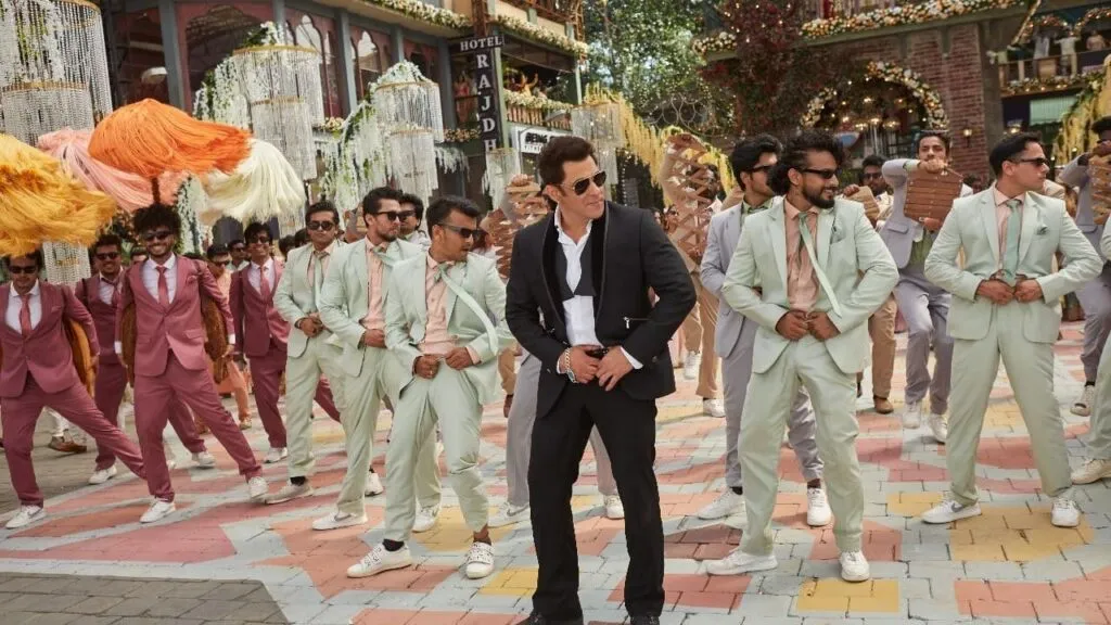 Salman Khan : అంబానీ పెళ్లిలో సల్మాన్ ఖాన్ షో.. ఎంత ఛార్జ్ చేస్తున్నాడంటే.. Salman Khan : అంబానీ పెళ్లిలో సల్మాన్ ఖాన్ షో.. ఎంత ఛార్జ్ చేస్తున్నాడంటే..