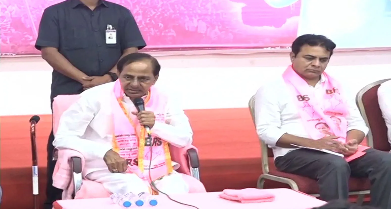 KCR: నేడే బీఆర్ఎస్ ఎంపీల జాబితా KCR: నేడే బీఆర్ఎస్ ఎంపీల జాబితా