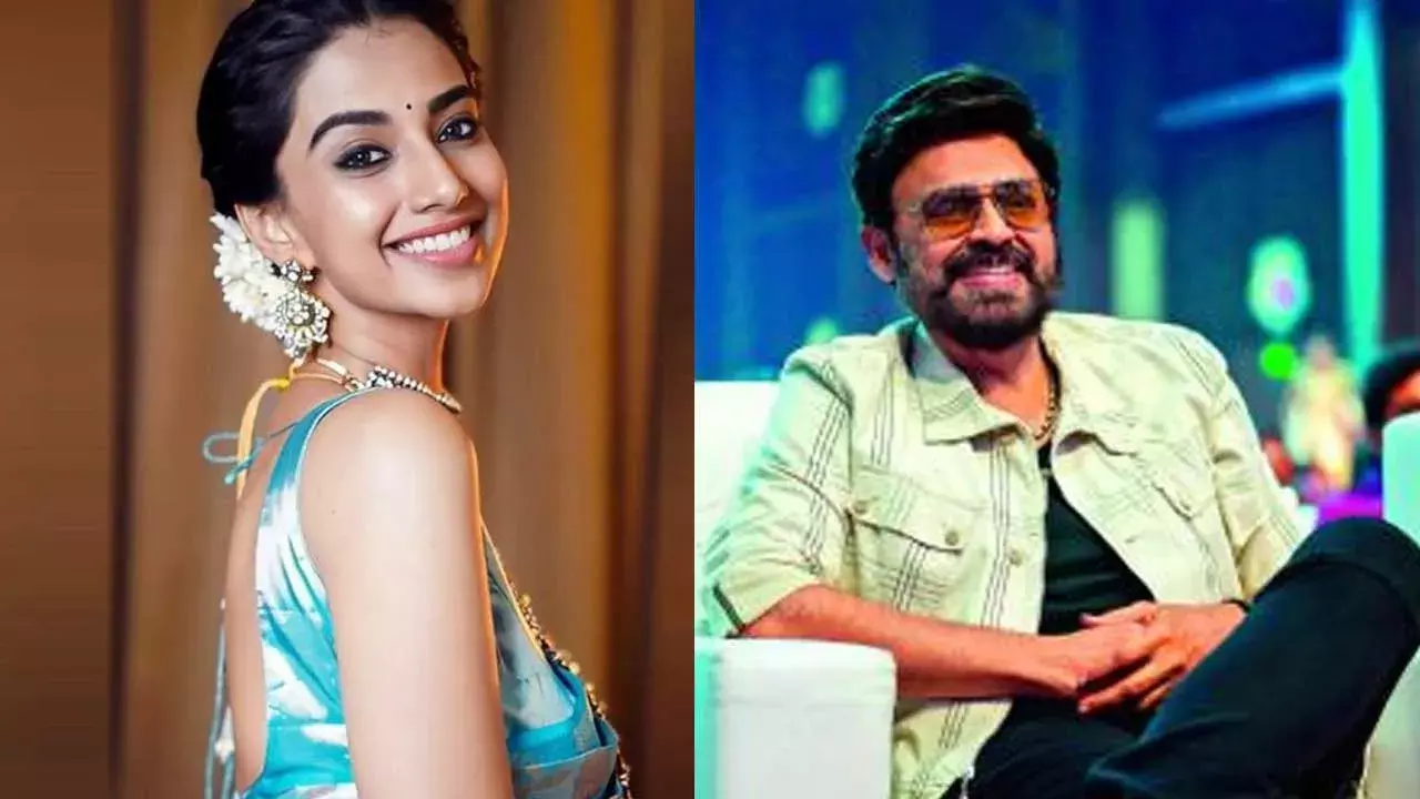 Telugu Movie : మీనాక్షికి బంపరాఫర్..  వెంకటేష్ తో లక్కీ ఛాన్స్ Telugu Movie : మీనాక్షికి బంపరాఫర్..  వెంకటేష్ తో లక్కీ ఛాన్స్