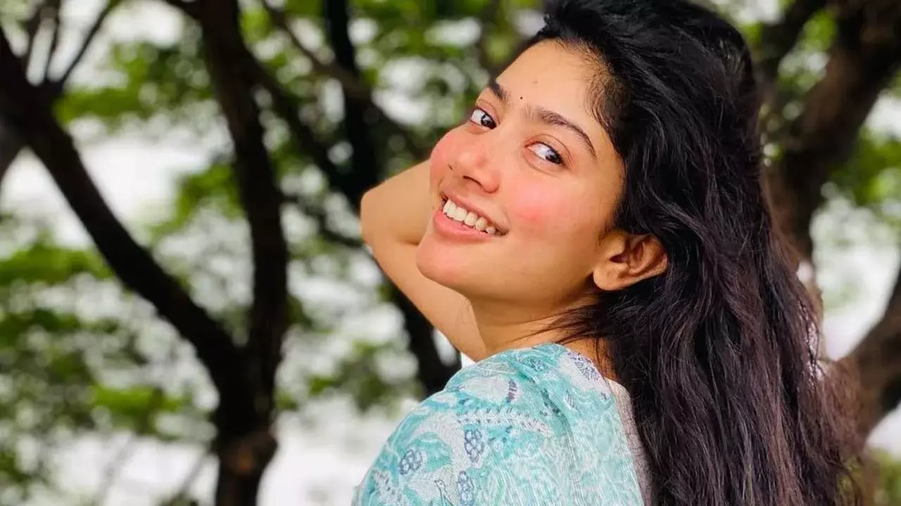 Sai Pallavi : బాడీ షేమింగ్ తో  చాలా బాధపడ్డా : సాయిపల్లవి Sai Pallavi : బాడీ షేమింగ్ తో  చాలా బాధపడ్డా : సాయిపల్లవి