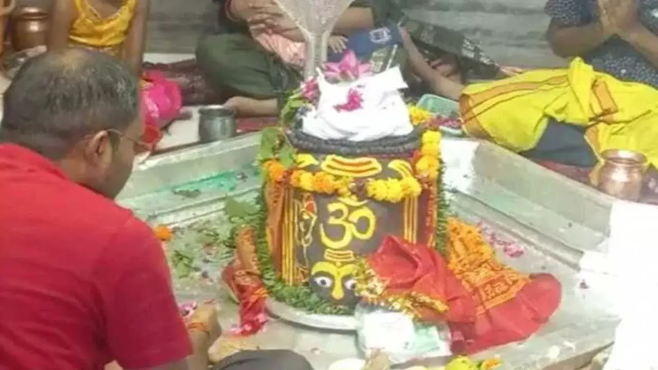 Temple : ఈ గుడికి వెళ్తే.. పెళ్లి అవుతుందట.. అప్పులు తీరుతాయట..