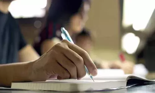 Jabalpur University : పరీక్ష నిర్వహించడం మర్చిపోయిన జబల్పూర్ యూనివర్సిటీ Jabalpur University : పరీక్ష నిర్వహించడం మర్చిపోయిన జబల్పూర్ యూనివర్సిటీ