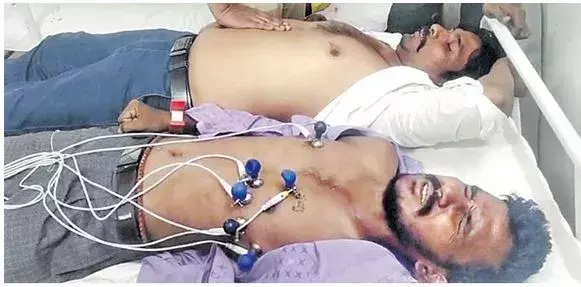 YCP: వైసీపీ నేతల విధ్వంసం YCP: వైసీపీ నేతల విధ్వంసం