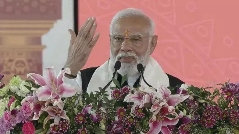 PM Modi:  ఆర్టిక‌ల్ 370 ర‌ద్దు త‌ర్వాత తొలిసారి క‌శ్మీర్ కు ప్రధాని మోదీ