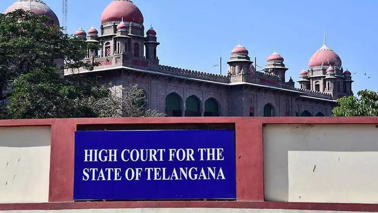 High Court : ఎమ్మెల్సీలుగా వారి నామినేషన్ పై కోర్టు వేటు High Court : ఎమ్మెల్సీలుగా వారి నామినేషన్ పై కోర్టు వేటు
