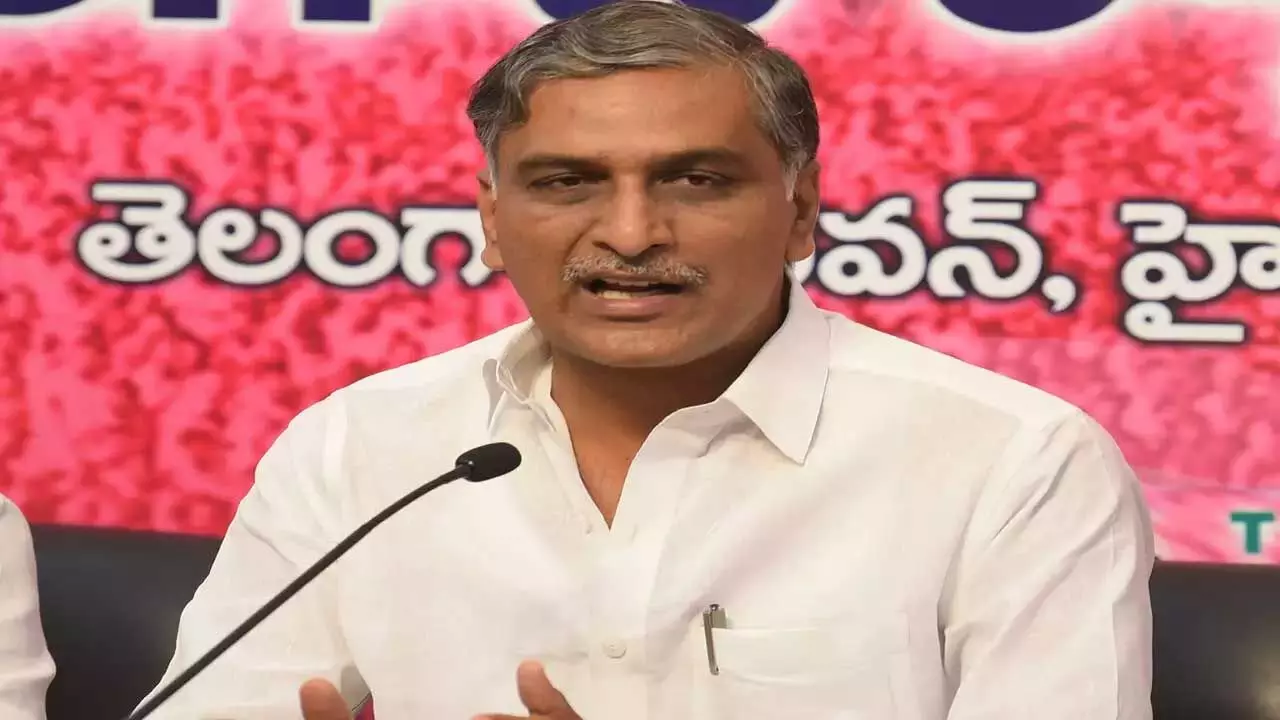 Gold : తులం బంగారం వారంలో ఇచ్చేయాలి.. హరీశ్ అల్టిమేటం Gold : తులం బంగారం వారంలో ఇచ్చేయాలి.. హరీశ్ అల్టిమేటం