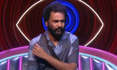 Shivajis Transformation : శివాజీ ఏంటి ఇలా మారిపోయాడు.. అసలెక్కడున్నాడు? Shivajis Transformation : శివాజీ ఏంటి ఇలా మారిపోయాడు.. అసలెక్కడున్నాడు?