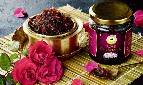 గులాబీ రేకుల గుల్కంద్.. క్రమం తప్పకుండా తీసుకుంటే..
