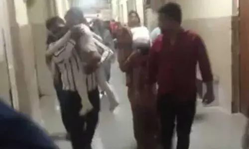 Tragedy : విద్యుదాఘాతంతో 14 మంది చిన్నారులకు గాయాలు Tragedy : విద్యుదాఘాతంతో 14 మంది చిన్నారులకు గాయాలు