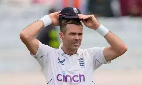 Test Cricket Records : చరిత్ర  సృష్టించిన  జేమ్స్ అండర్సన్..  టెస్టు క్రికెట్లో  ఒకే ఒక్కడు Test Cricket Records : చరిత్ర  సృష్టించిన  జేమ్స్ అండర్సన్..  టెస్టు క్రికెట్లో  ఒకే ఒక్కడు