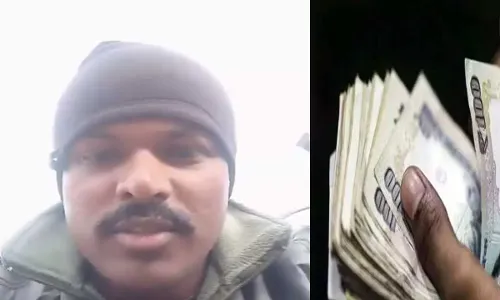 Viral Video : జవాన్ను లంచం అడిగిన రెవెన్యూ సిబ్బంది.. వైరల్ వీడియో Viral Video : జవాన్ను లంచం అడిగిన రెవెన్యూ సిబ్బంది.. వైరల్ వీడియో
