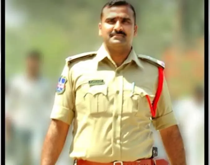 PHONE TAPPING: డీఎస్పీ ప్రణీత్రావు చుట్టూ బిగుస్తున్న ఉచ్చు PHONE TAPPING: డీఎస్పీ ప్రణీత్రావు చుట్టూ బిగుస్తున్న ఉచ్చు