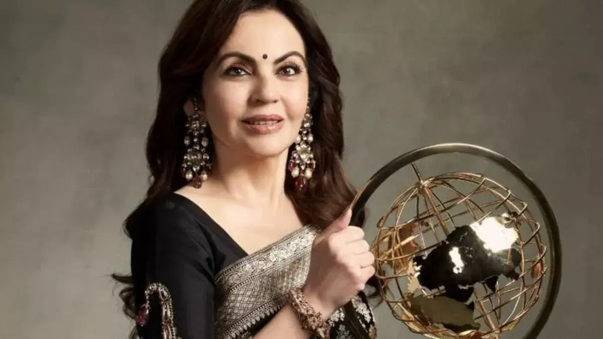 Nita Ambani : బ్యూటీ విత్ పర్పస్ హ్యుమానిటేరియన్ అవార్డు అందజేత Nita Ambani : బ్యూటీ విత్ పర్పస్ హ్యుమానిటేరియన్ అవార్డు అందజేత