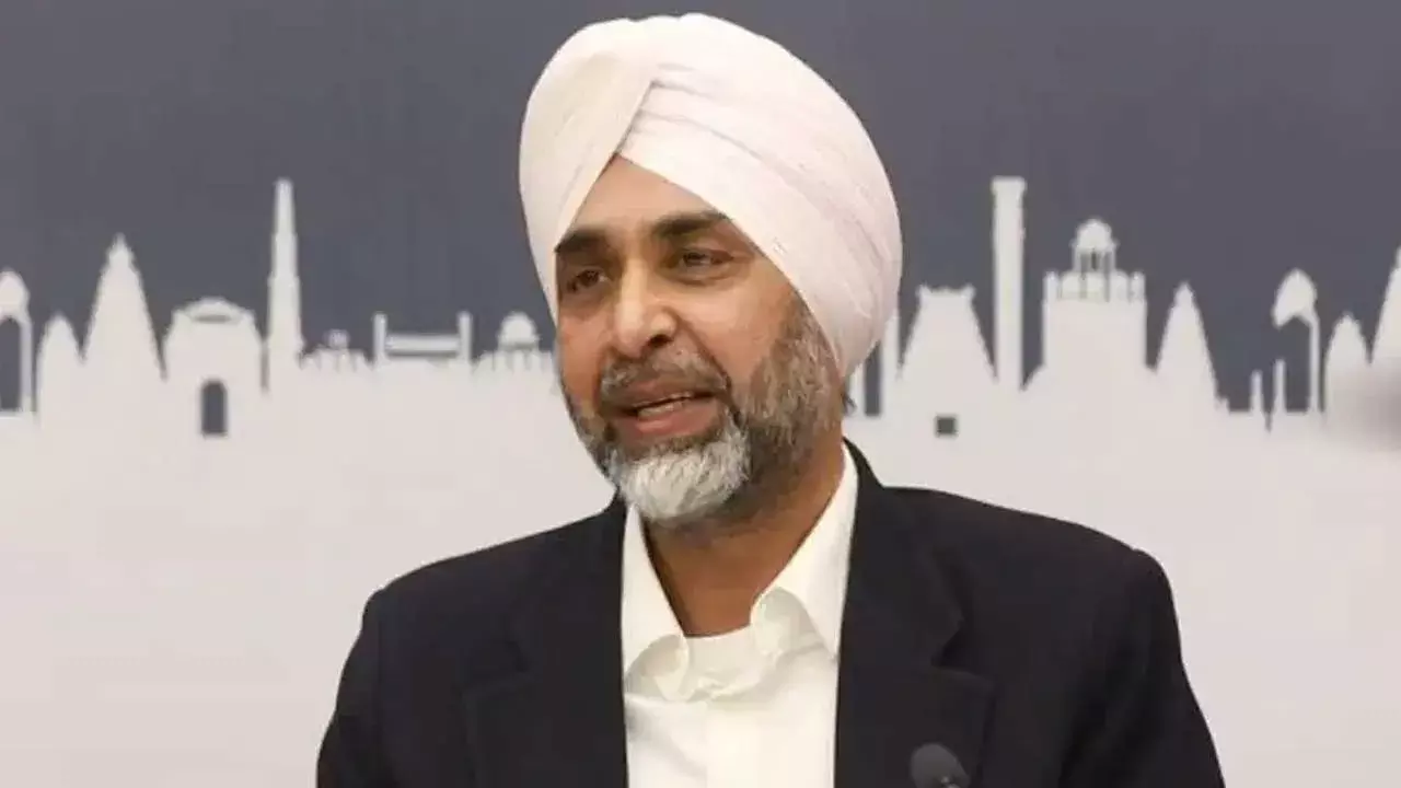 Punjab : గుండెపోటుతో ఆసుపత్రిలో చేరిన పంజాబ్ మాజీ ఆర్థిక మంత్రి