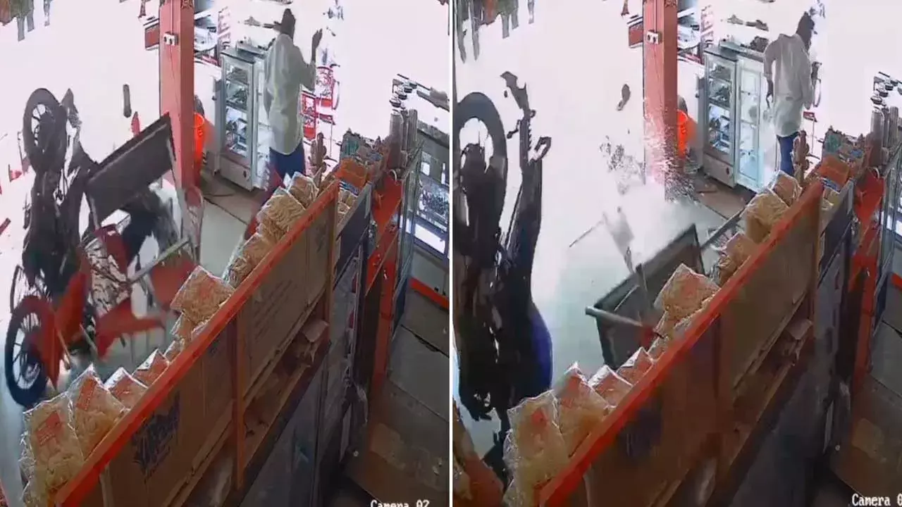 Bike Incident : బేకరీలోకి దూసుకెళ్లిన బైక్.. యజమానికి గాయాలు