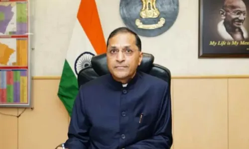 Arun Goyal : అరుణ్ గోయల్ షాక్.. ఈనెల 15కల్లా ఎన్నికల కమిషనర్ల నియామకం Arun Goyal : అరుణ్ గోయల్ షాక్.. ఈనెల 15కల్లా ఎన్నికల కమిషనర్ల నియామకం