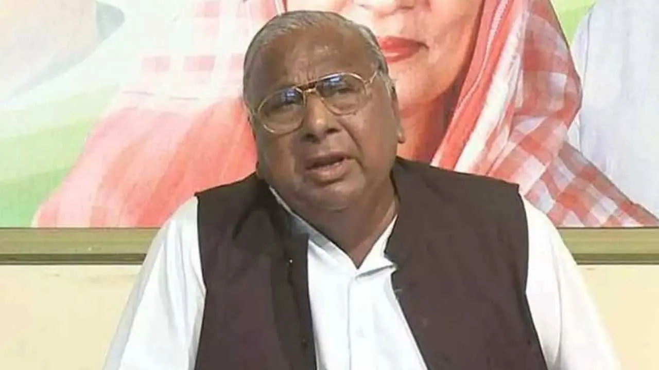 TS : ఖమ్మం ఎంపీ టికెట్ వీహెచ్కు ఇస్తే గెలిపించుకుంటాం : భట్టి విక్రమార్క TS : ఖమ్మం ఎంపీ టికెట్ వీహెచ్కు ఇస్తే గెలిపించుకుంటాం : భట్టి విక్రమార్క