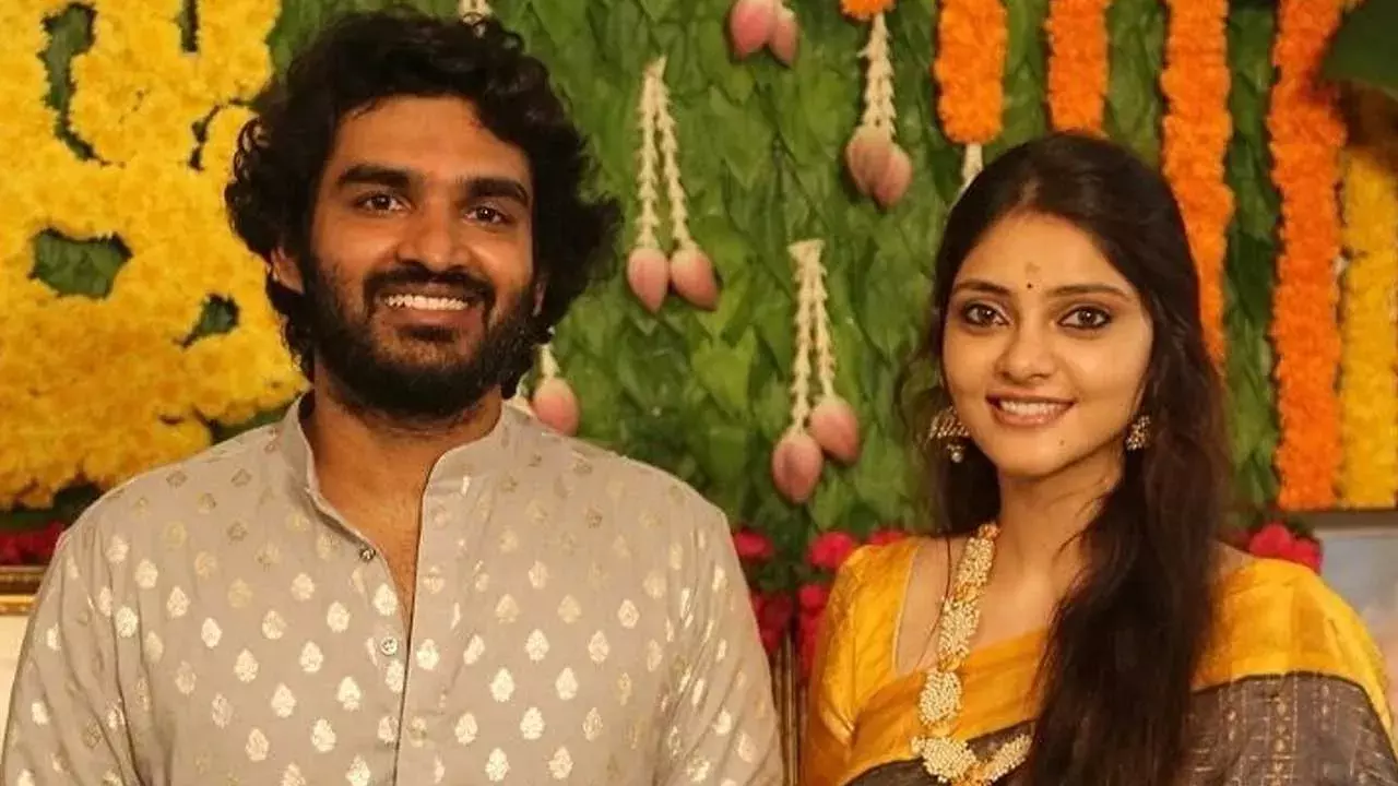 Kiran Abbavaram : హీరోయిన్తో కిరణ్ అబ్బవరం పెళ్లి.. ఎప్పుడంటే ? Kiran Abbavaram : హీరోయిన్తో కిరణ్ అబ్బవరం పెళ్లి.. ఎప్పుడంటే ?