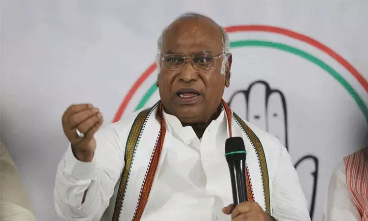 నియోజకవర్గంపై కాకుండా దేశంపై దృష్టి పెట్టాలనుకుంటున్న ఖర్గే.. అందుకే ఎన్నికల్లో..