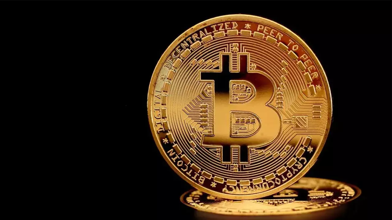 72 వేల డాలర్ల మార్క దాటిన బిట్ కాయిన్