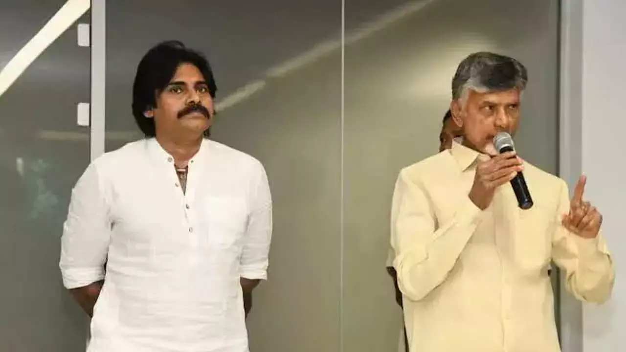 AP : టీడీపీ, జనసేన సభకు బస్సులు.. ఆర్టీసీకి ఓకే AP : టీడీపీ, జనసేన సభకు బస్సులు.. ఆర్టీసీకి ఓకే