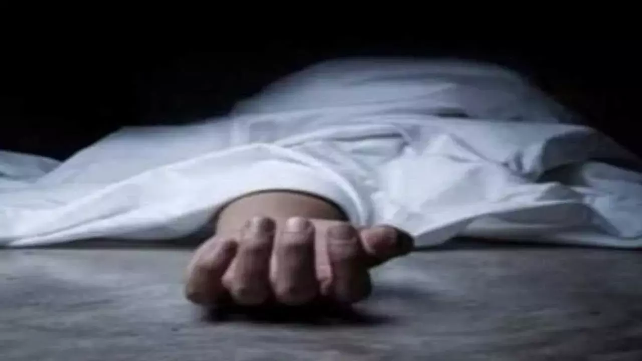 Mumbai : ముంబై 5 స్టార్ హోటల్‌లో అమెరికన్ శవం