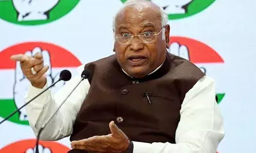 National News : నాకు 83 ఏళ్లు : లోక్ సభ ఎన్నికల్లో పోటీపై ఖర్గే National News : నాకు 83 ఏళ్లు : లోక్ సభ ఎన్నికల్లో పోటీపై ఖర్గే