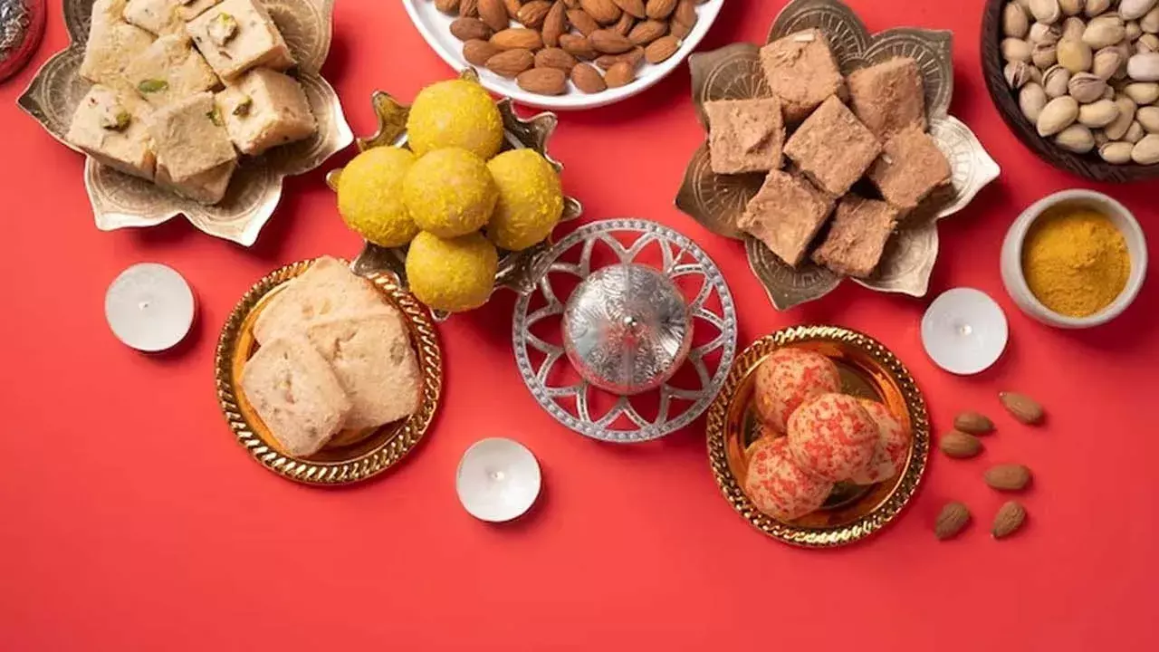 Health : డిన్నర్ చేశాక స్వీట్లు తింటున్నారా.. డేంజర్‌లో పడ్డట్టే