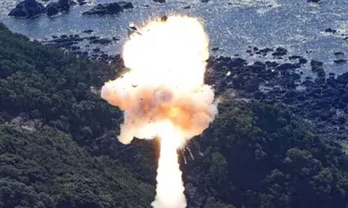 Japan : మధ్యలోనే పేలిపోయిన జపాన్ మొదటి ప్రైవేట్ రాకెట్ ప్రయోగం Japan : మధ్యలోనే పేలిపోయిన జపాన్ మొదటి ప్రైవేట్ రాకెట్ ప్రయోగం