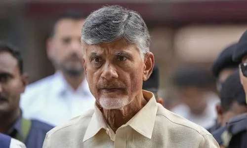 Group-1 : గ్రూప్-1 అక్రమాలపై సీబీఐ విచారణ జరపాలి: చంద్రబాబు Group-1 : గ్రూప్-1 అక్రమాలపై సీబీఐ విచారణ జరపాలి: చంద్రబాబు