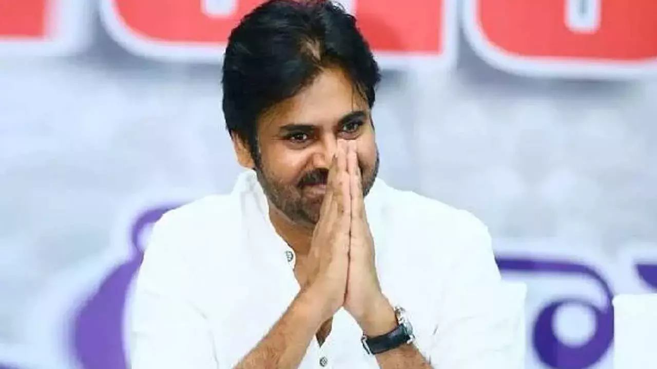 Pawan Kalyan : అధికారం కోసం కాదు.. మార్పు కోసం వచ్చా: పవన్కల్యాణ్ Pawan Kalyan : అధికారం కోసం కాదు.. మార్పు కోసం వచ్చా: పవన్కల్యాణ్