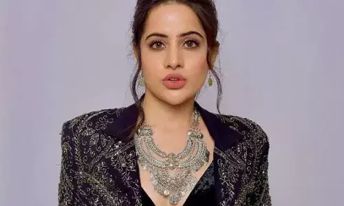 Uorfi Javed  : బాలీవుడ్‌లోకి ఇంటర్నెట్ సంచలనం