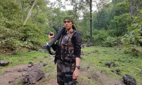 Bastar The Naxal Story Box Office Day 1: బాక్సాఫీస్ వద్ద యోధ నుండి గట్టి పోటీని ఎదుర్కొంటున్న అదా మూవీ Bastar The Naxal Story Box Office Day 1: బాక్సాఫీస్ వద్ద యోధ నుండి గట్టి పోటీని ఎదుర్కొంటున్న అదా మూవీ