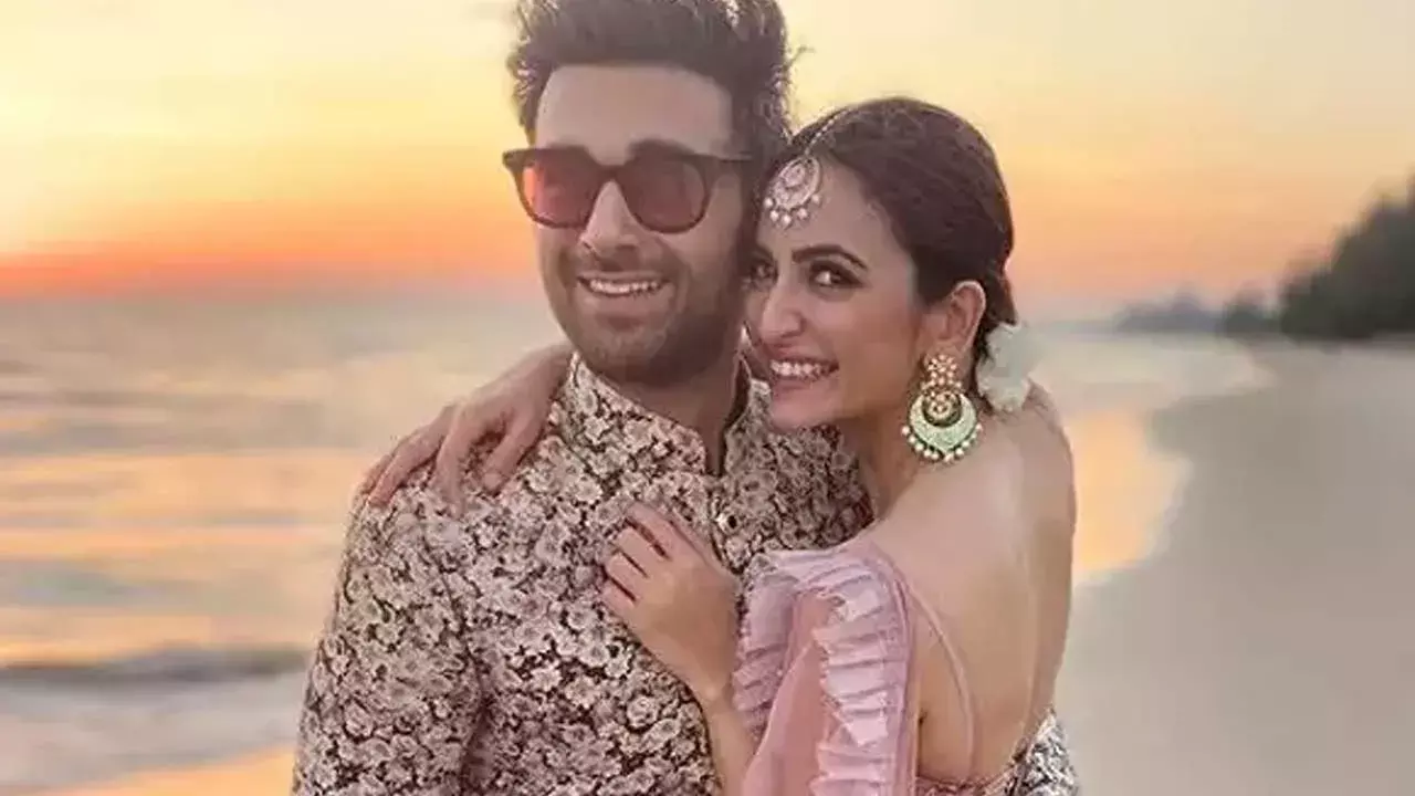 Kriti Kharbanda : పెళ్లి ఫొటోలు షేర్ చేసిన నటి కృతి ఖర్బందా