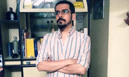 అవార్డులు వచ్చినా ఆర్ధికంగా ఇబ్బంది పడుతున్నా: దర్శకుడు దేవాశిష్ మఖిజా అవార్డులు వచ్చినా ఆర్ధికంగా ఇబ్బంది పడుతున్నా: దర్శకుడు దేవాశిష్ మఖిజా