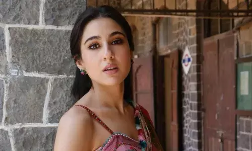 Sara Ali Khan : కాలిన గాయాలు ఉన్నప్పటికీ ర్యాంప్‌పై వాకింగ్