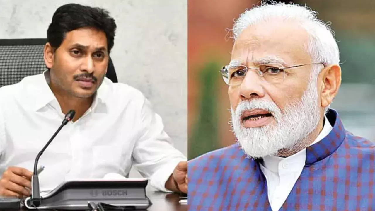 AP : జగన్ను పల్లెత్తు మాట అనని మోడీ.. అసలు రాజకీయం ఇదే AP : జగన్ను పల్లెత్తు మాట అనని మోడీ.. అసలు రాజకీయం ఇదే