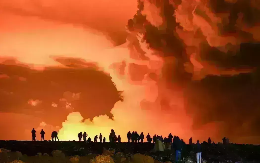 Iceland: ఐస్‌ల్యాండ్‌లో విస్ఫోటనం చెందిన అగ్నిపర్వతం