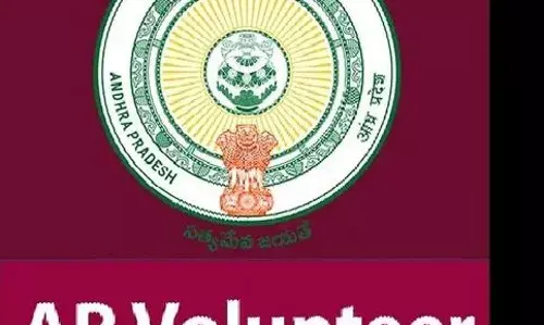 AP: డిస్మిస్‌ చేస్తున్నా తీరు మారని వాలంటీర్లు