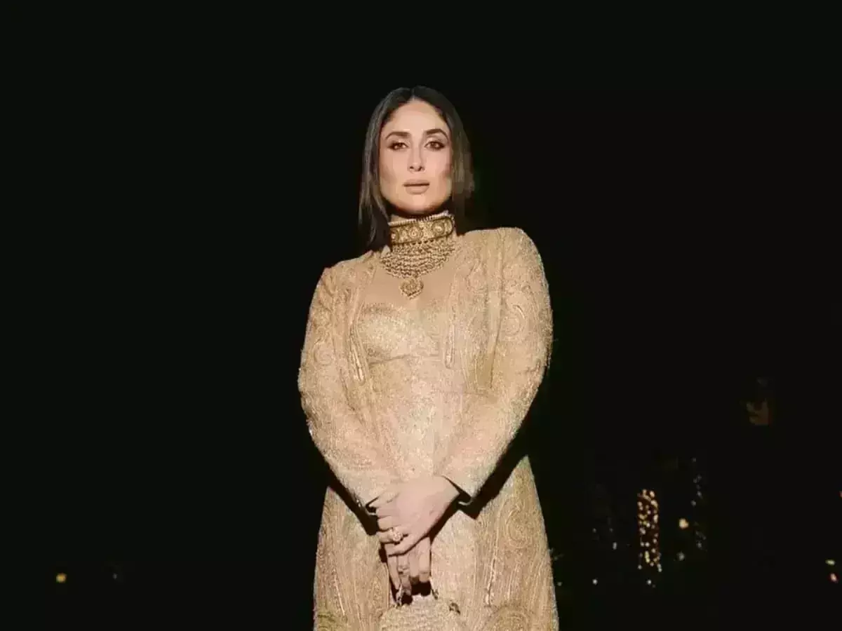 Kareena Kapoor : బిగ్ సౌత్ అరంగేట్రం.. త్వరలోనే ఆ స్టార్ హీరోతో రొమాన్స్ Kareena Kapoor : బిగ్ సౌత్ అరంగేట్రం.. త్వరలోనే ఆ స్టార్ హీరోతో రొమాన్స్