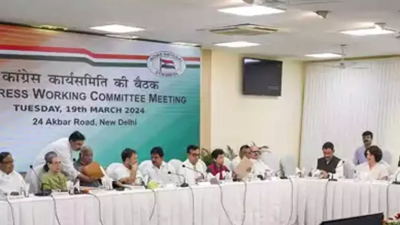 Congress : కాంగ్రెస్ మేనిఫెస్టోలో 25 ఆకర్షక హామీలు