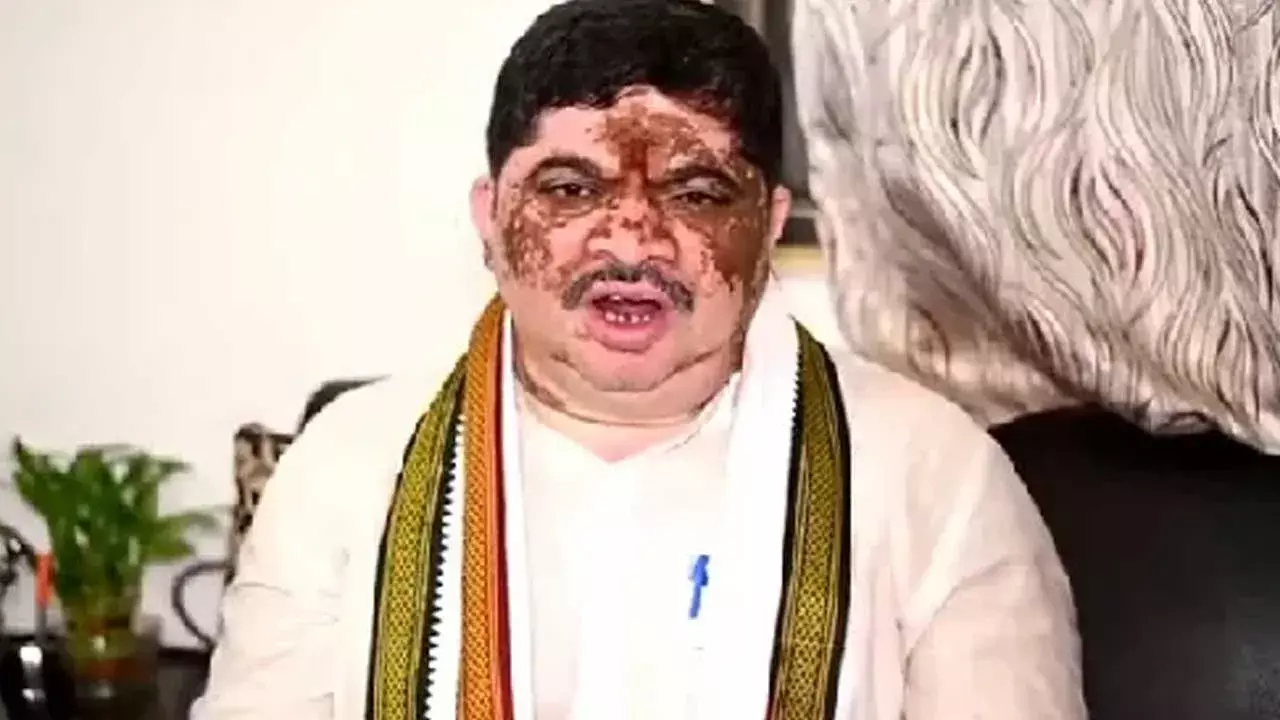Hanumakonda RDO : పొన్నం పోటు..  ఆడియోపై హన్మకొండ ఆర్డీవోపై ఫిర్యాదు Hanumakonda RDO : పొన్నం పోటు..  ఆడియోపై హన్మకొండ ఆర్డీవోపై ఫిర్యాదు