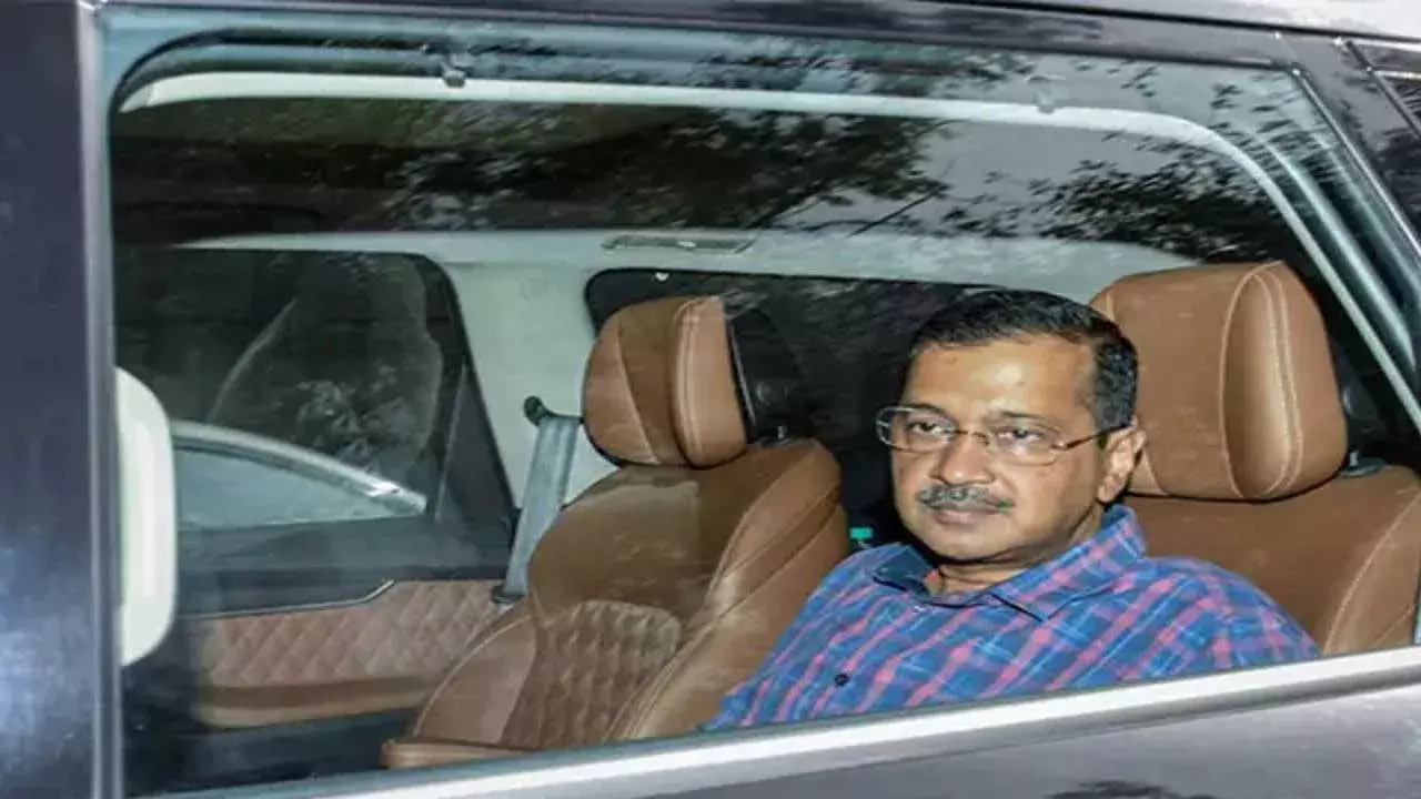 ED : కేజ్రీవాల్ ఇంట్లో ఈడీ రూ.70వేల నగదును గుర్తించి, తిరిగి ఇచ్చింది: ఆప్ ED : కేజ్రీవాల్ ఇంట్లో ఈడీ రూ.70వేల నగదును గుర్తించి, తిరిగి ఇచ్చింది: ఆప్