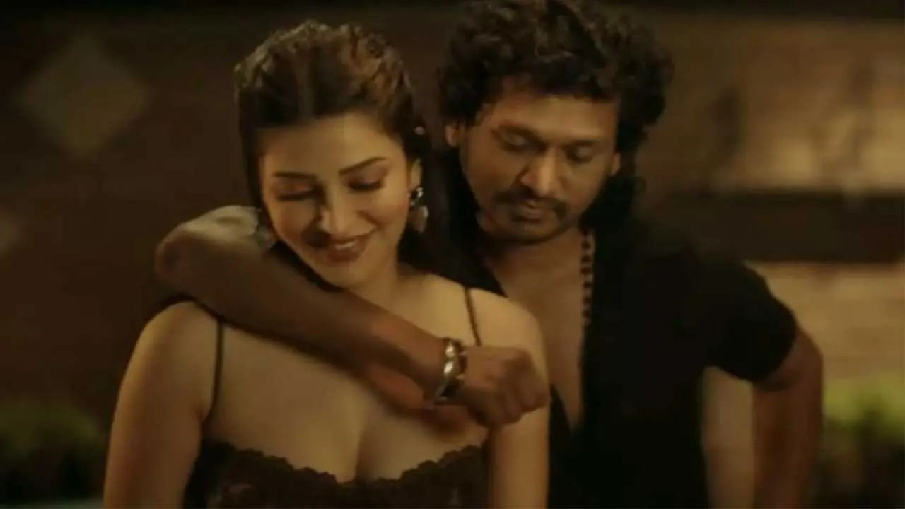 Shruti Haasan : లోకేశ్తో శృతిహాసన్ రొమాన్స్.. వీడియో వైరల్ Shruti Haasan : లోకేశ్తో శృతిహాసన్ రొమాన్స్.. వీడియో వైరల్