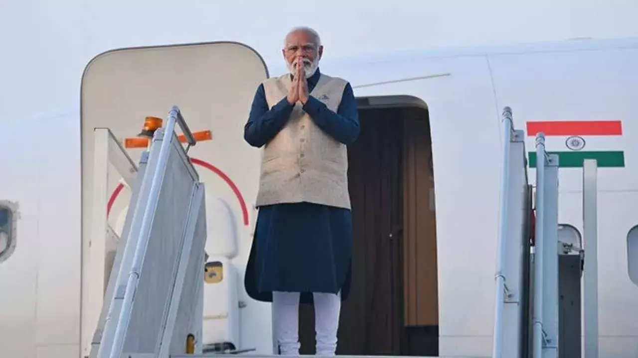 PM Modi : భూటాన్ వెళ్లిన మోదీ